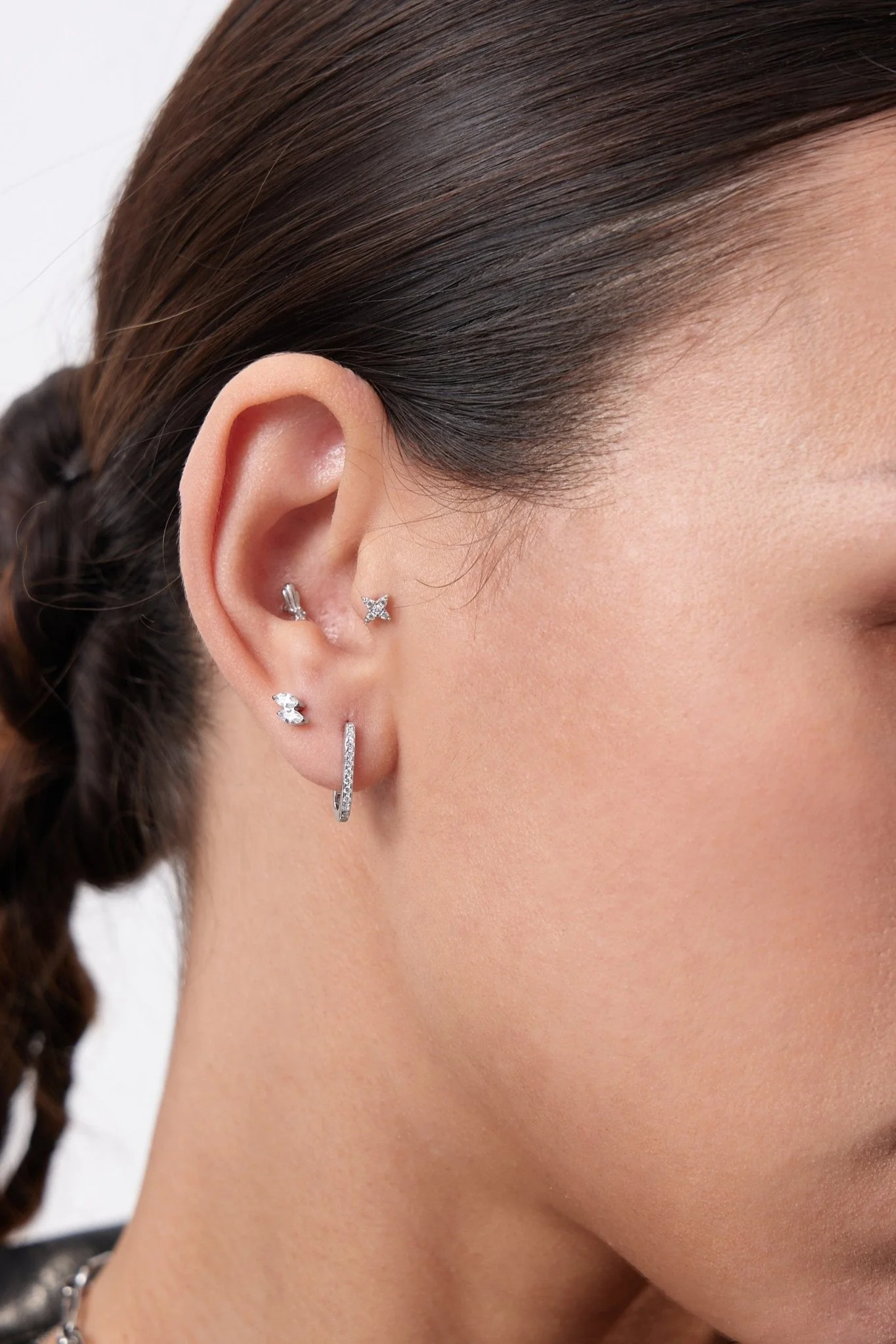 Clear Gem Estrella Studs in Silver - Image 2