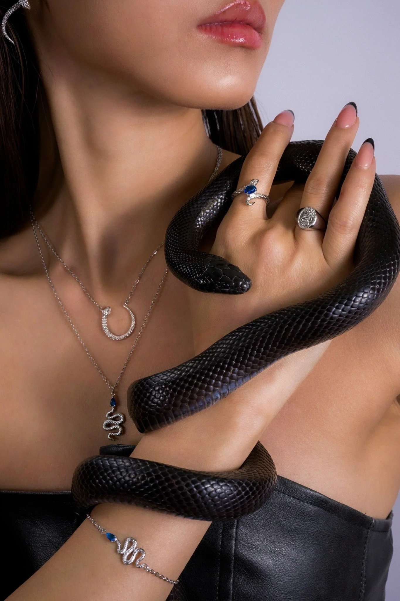 Geometric Snake Pendant - Image 4