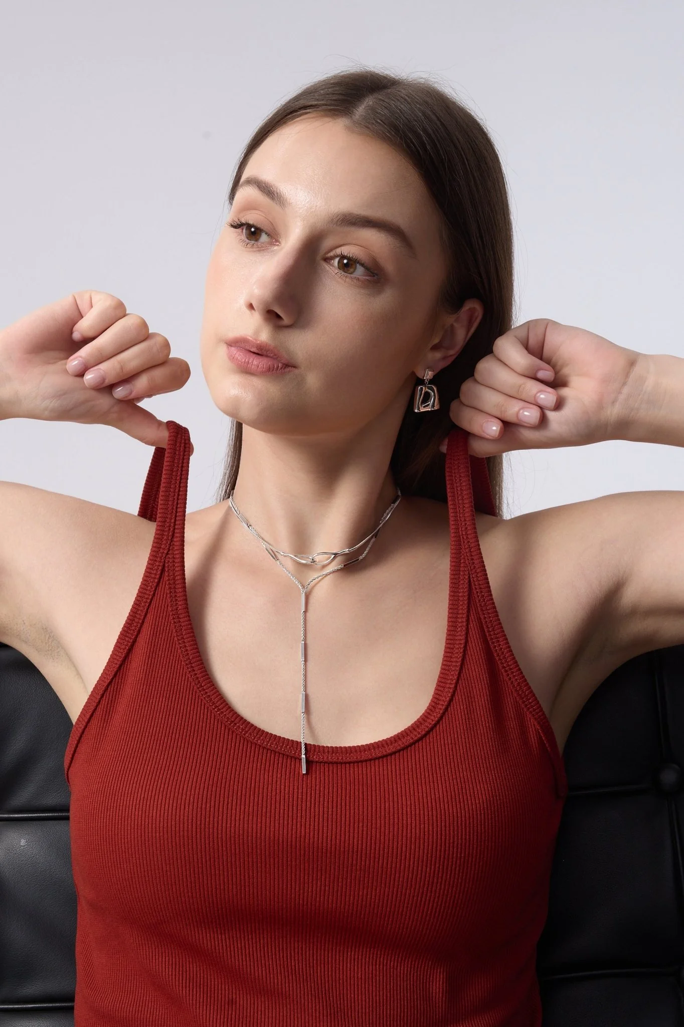 Maia Lariat Chain Necklace - Image 2