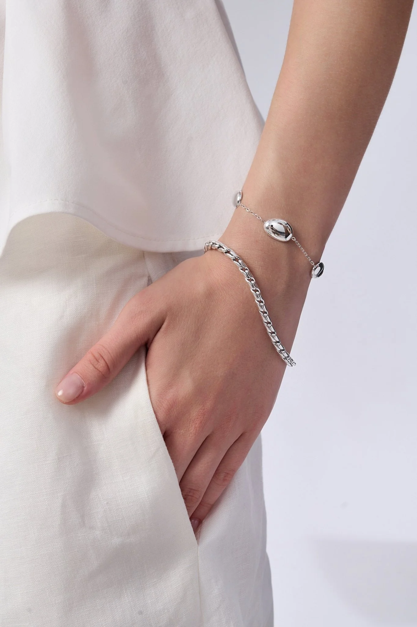Avery Chain Bracelet (Unisex) - Image 2